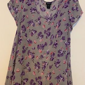 Torrid floral print blouse size 0